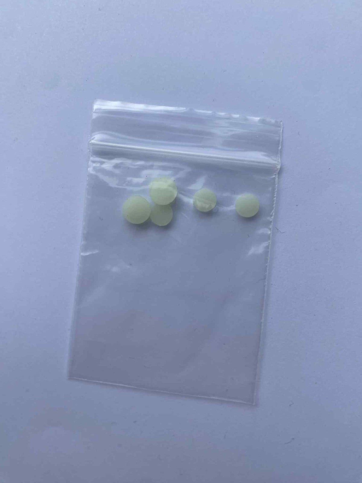 Nintendo Gameboy Advance GBA SP Glow In The Dark Silicone Rubber Screw Cover Cap