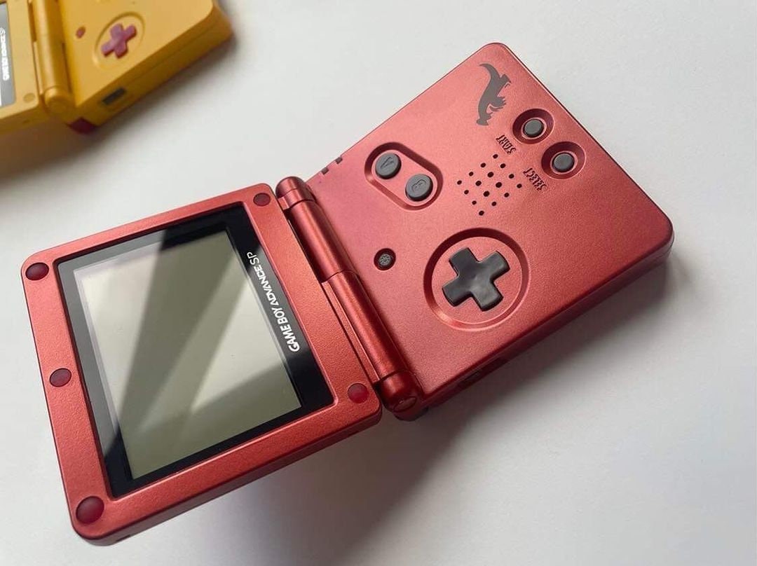Groudon Pokemon Red Refurbished Nintendo Game Boy Advance SP  GBA SP GameBoy Console Front-Lit Original AGS-001 Screen, Larger 900mAh Battery, Boxed & Charger.